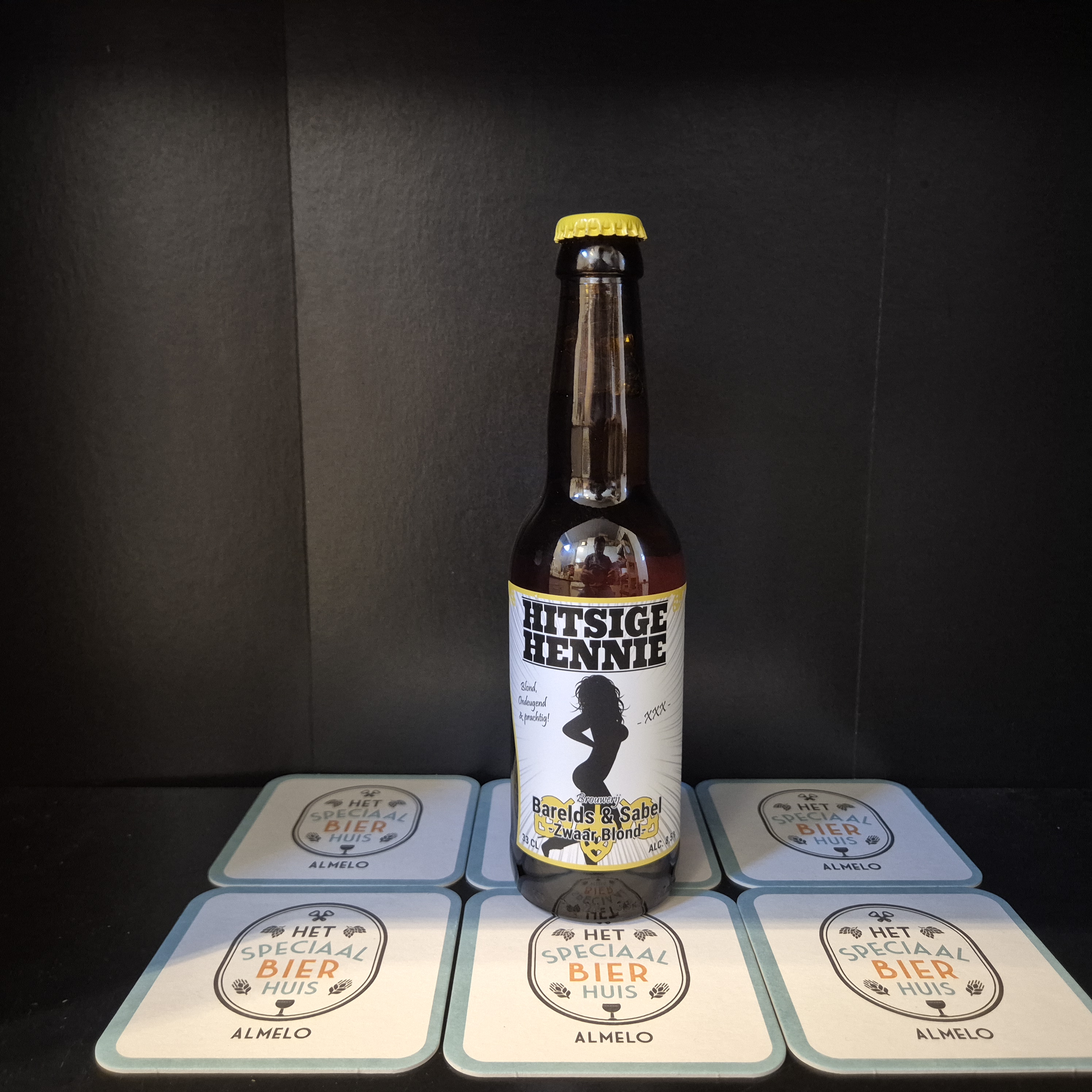 Brouwerij Barelds & Sabel  Hitsige Hennie Zwaar Blond - 330ml - 8,5%