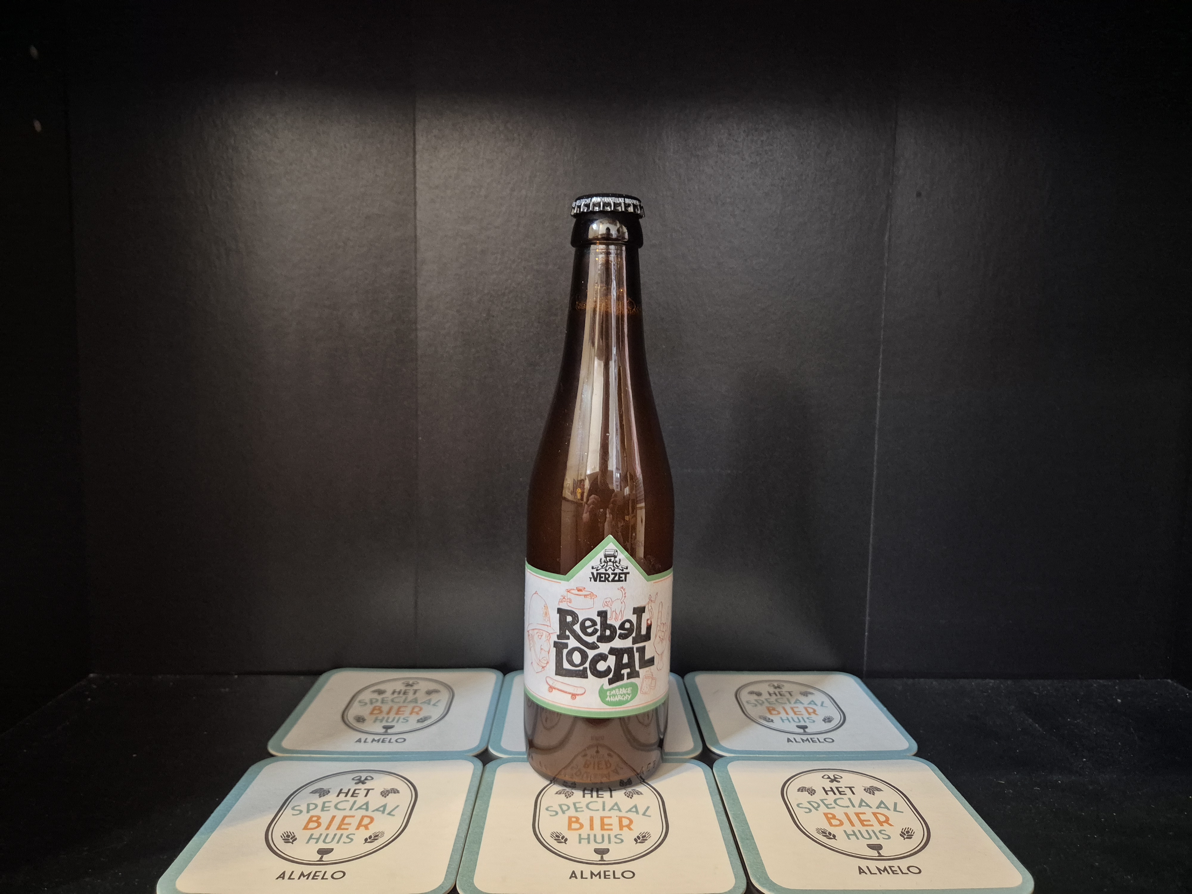 'T Verzet Rebel Local Tripel - 330ml - 8%